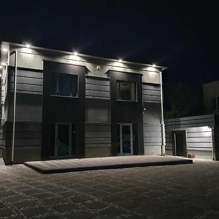 Maly Domek Kawalerka Starachowice Exterior foto